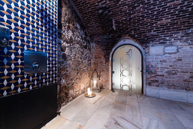 Arabian Baths Experience at Madrid's Hammam Al Ándalus with 45 minutes massage - Enter Hammam Al Ándalus: an underground Madrid escape