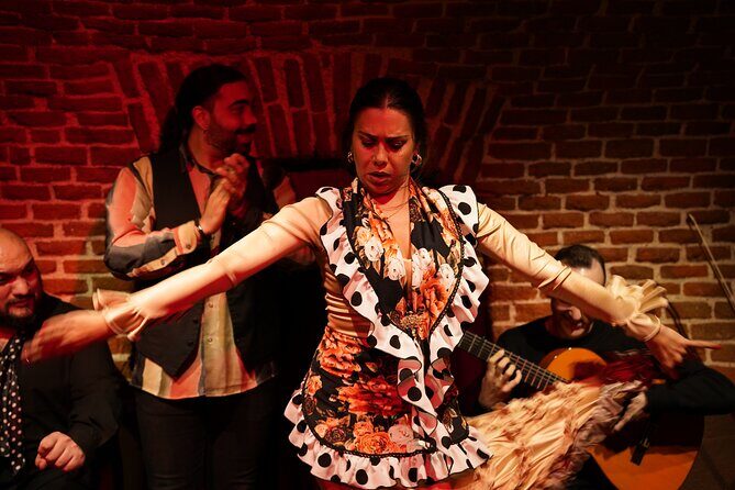 Essential Flamenco: Pure Flamenco Show in the Heart of Madrid - The performance inside the cellar-like space