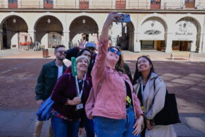 From Madrid: Avila & Segovia Day Tour with Monument Tickets - Meeting point and timing: starting on Calle de San Nicolás