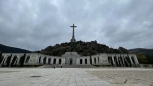 From Madrid: Escorial Monastery and the Valley of the Fallen - San Lorenzo del Escorial: where Felipe II built a statement