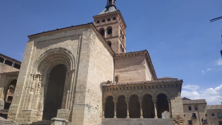 From Madrid: Guided Day Trip to Segovia and Toledo - Canaleja viewpoints and the Alcázar de Segovia