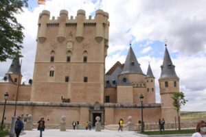 From Madrid: History and Charm of Segovia Full-Day Tour - Roman Aqueduct: the engineering flex you can see and feel