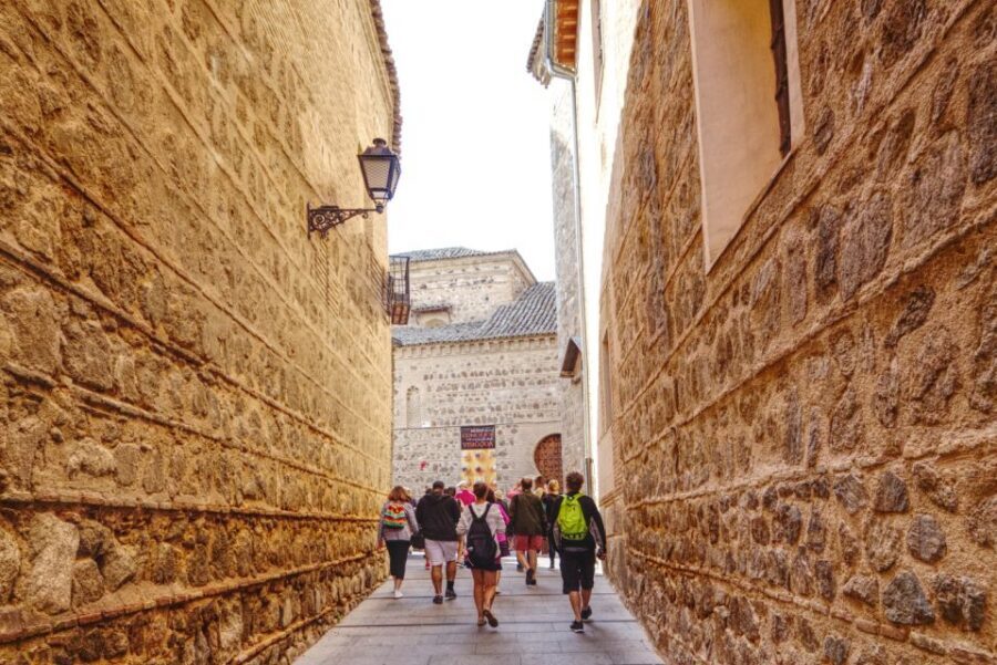 From Madrid: Toledo and Segovia Guided Day Trip - The Madrid-to-Segovia bus connection: why it feels longer