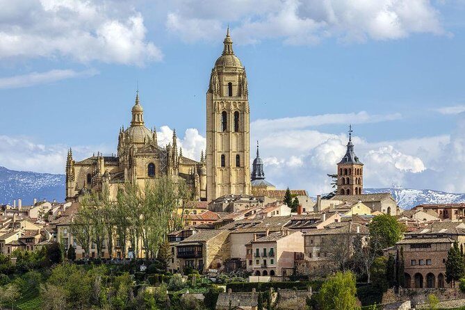 Full-Day UNESCO Tour to Avila & Segovia from Madrid with Lunch - Bus Comfort, Headsets, and Sticking With the Group