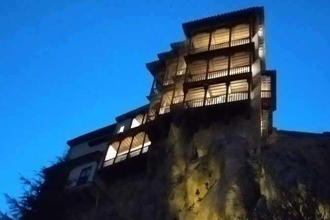 guided night tour - From C. Alfonso VIII to a city-center start point