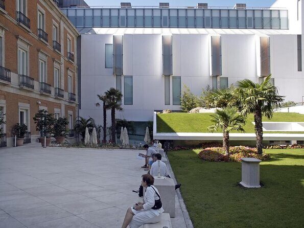 Guided Tour Thyssen Museum Skip the Line - Skip-the-line and mobile ticket: saving your afternoon