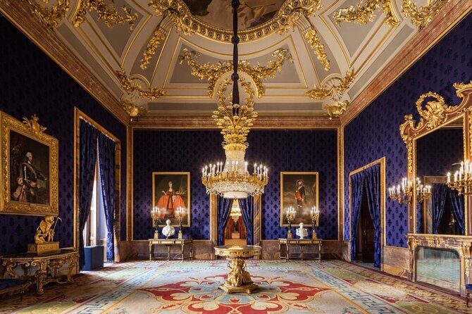 Guided tour to the Royal Palace of Madrid - Tickets, the €16 entrance fee, and the one thing to verify
