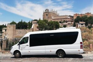 Hotel Madrid City Private Transfer To Madrid Barajas Airport - How pickup works in central Madrid (including that 10-minute grace window)