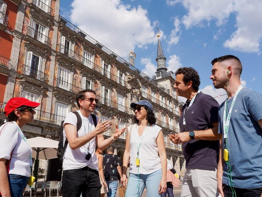 Madrid: 4-Hour Bus Tour with Royal Palace Admission - Plaza Mayor, Puerta del Sol, and Plaza de Oriente: the squares that teach you the city
