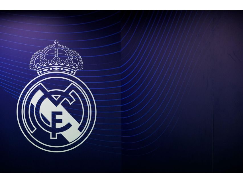 Madrid: Bernabeu Stadium Private Tour - Panoramic tower views: the Bernabéu from above