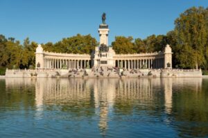 Madrid: El Retiro Park Self-Guided Audio Tour - Where to start: Saint Jerome Church entrance (and an easy route)