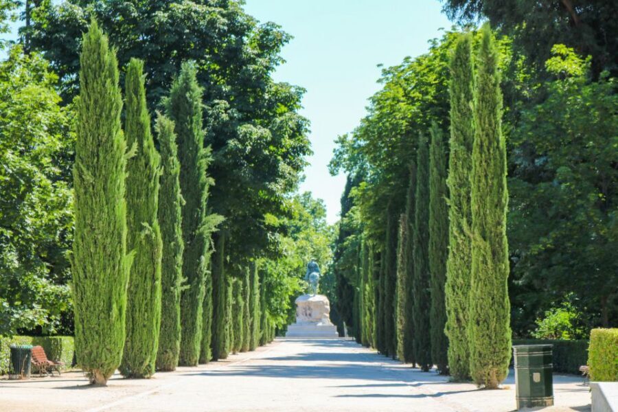 Madrid: El Retiro Park Self-Guided Audio Tour - Parterre Garden and the Galapagos Fountain: where your route turns scenic