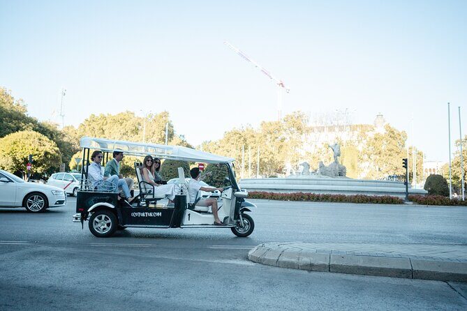 Madrid Express Tour with Local Guide in Eco Tuk Tuk Private - The Madrid Express route: what you’ll see and why it works