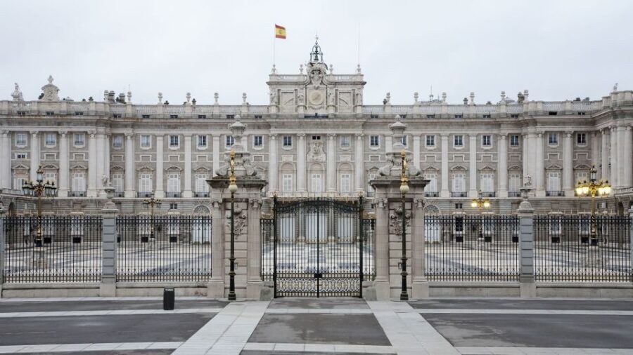 Madrid: Guided Visit to the Royal Palace - Meet at Plaza de Isabel II, not at the palace gates