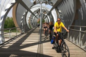 Madrid Highlights by Bike - Riding the City: Shared Streets, Safety, and Bike Feel