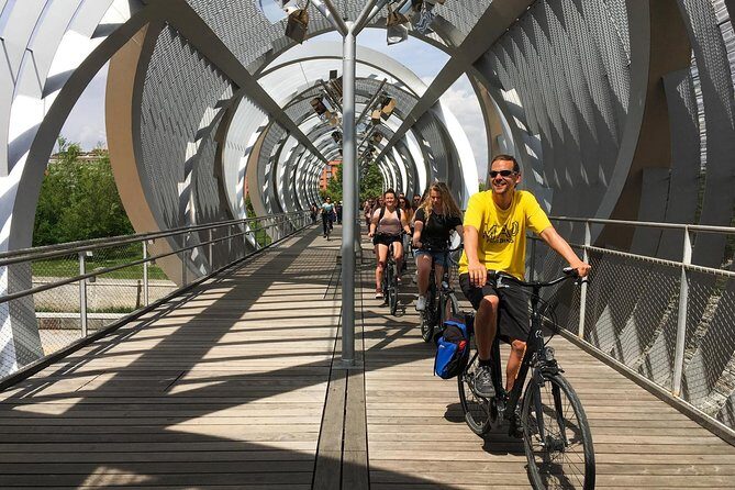 Madrid Highlights by Bike - Riding the City: Shared Streets, Safety, and Bike Feel