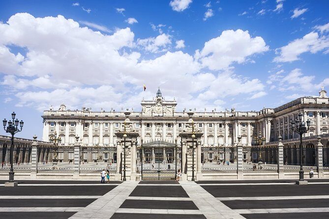 Madrid Highlights Tour with Santiago Bernabeu Stadium Entrance - Getting oriented on foot near Plaza Mayor and Puerta del Sol