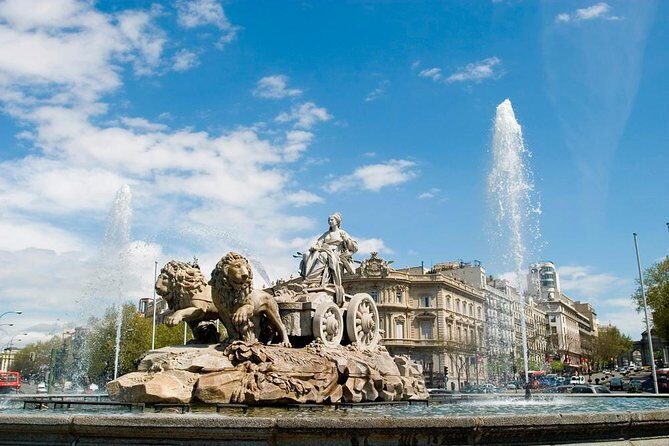 Madrid Highlights with Prado Museum Admission Ticket - Los Austrias, Gran Vía, and architecture you can actually spot