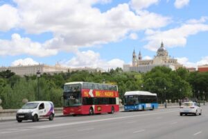 Madrid: Open-Top Big Bus Sightseeing Tour with Live Guide - The $33 Value: What You Get for 90 Minutes