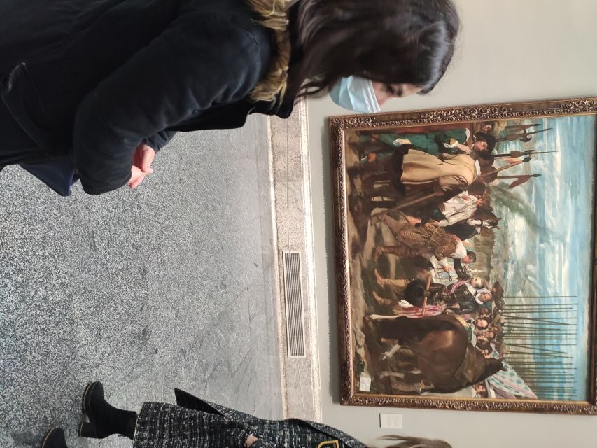 Madrid: Prado Museum Guided Tour - Small groups, bilingual guidance, and hearing in a crowded museum