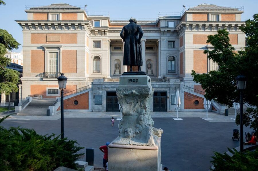 Madrid: Prado Museum Guided Tour With Fast Access - Meeting at Monumento a Goya and Getting In With Fast Access