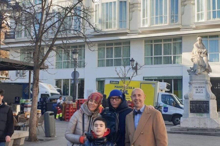 Madrid: Private custom tour with a local guide - The core walking loop: squares, streets, and straight answers