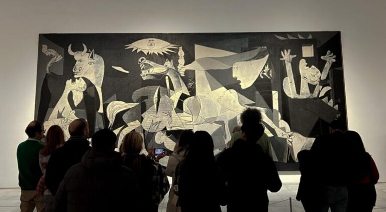Madrid: Reina Sofia and Prado Museum Tickets and Guided Tour - Getting there: meeting point near the crystal elevators