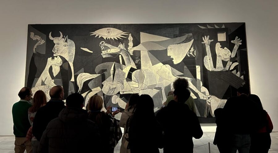 Madrid: Reina Sofia and Prado Museum Tickets and Guided Tour - Getting there: meeting point near the crystal elevators