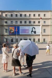 Madrid: Reina Sofía Guided Tour with Skip-the-Line Tickets - Entering Reina Sofía: Priority Access and a Smart Way to See a Big Museum