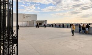 Madrid: Royal Collections Gallery Entry Ticket - Getting there near the Royal Palace: transit options that actually work