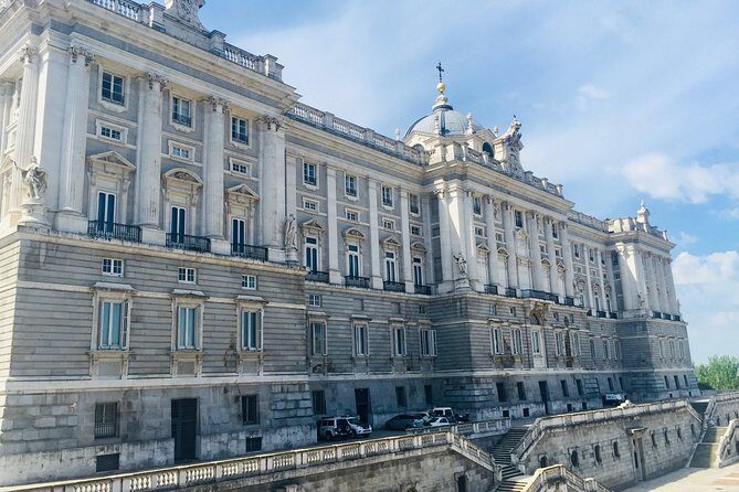 Madrid Royal Palace and Prado Museum Private Tour with Transfers - What the 4 hours feels like in real time