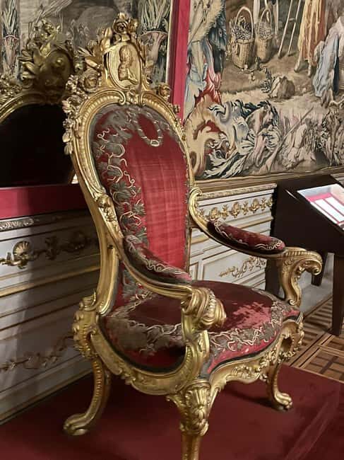 Madrid: Royal Palace Guided Tour with Entry Ticket - Charles III’s chambers: dressing room stops and Gasparini’s chinoiserie