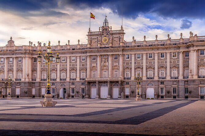 Madrid: Royal Palace Guided Tour with Skip the Line Ticket - Key Highlights at a Glance