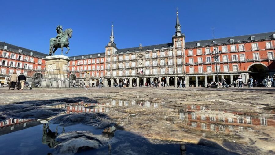 Madrid: Royal Palace Skip-the-Line Guided Tour - Price and value: how $41 makes sense for a first visit