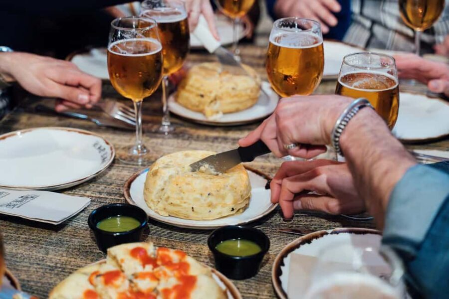 Madrid: Tapas Food Tour with Drinks and Food - Where you meet and how the tour starts in Plaza de los Carros