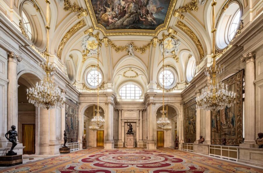 Madrid: Visit to the Royal Palace & Walking Tour of the City - The One-Hour Walking Tour: Madrid’s Center, Now With Meaning