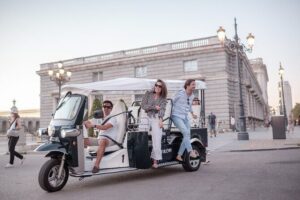 Madrid Welcome Tour with Local Guide in Eco Tuk Tuk Private - The guide vibe: why names like Laura and Christian keep showing up
