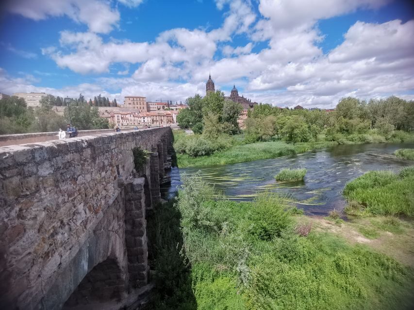 Salamanca: Guided Sightseeing Tour by Bicycle - Key highlights that make this tour worth your time