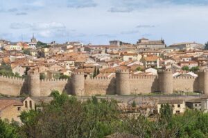 Segovia and Avila Private Tour with Lunch and Hotel Pick up from Madrid - Stop 1: Sierra de Guadarrama views without the ticket hassle