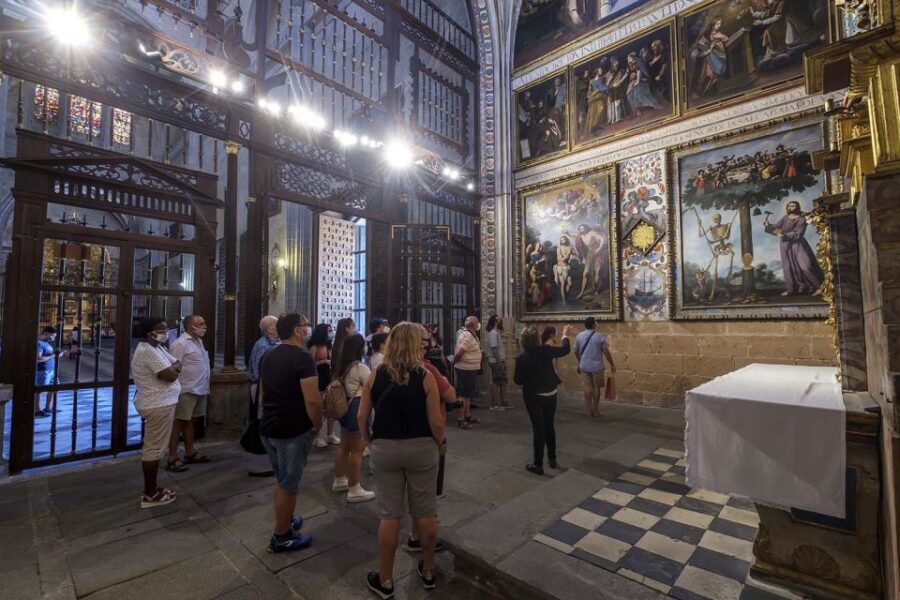 Segovia Cathedral Guided Tour - Your Spanish Guide Turns Art Into Meaning