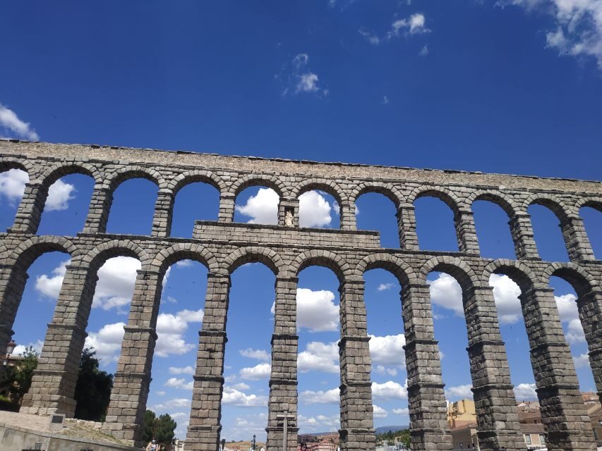 Segovia: Guided Walking Tour with Cathedral & Alcázar Entry - Price and value: $32 for what you actually get