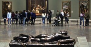 Small Group Prado Museum Guided Tour with Skip the Line - Meeting at the Velázquez Monument and getting your bearings