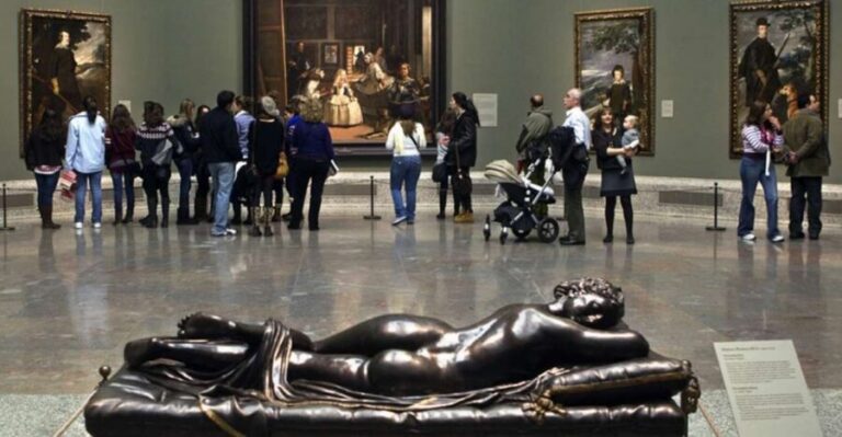 Small Group Prado Museum Guided Tour with Skip the Line - Meeting at the Velázquez Monument and getting your bearings