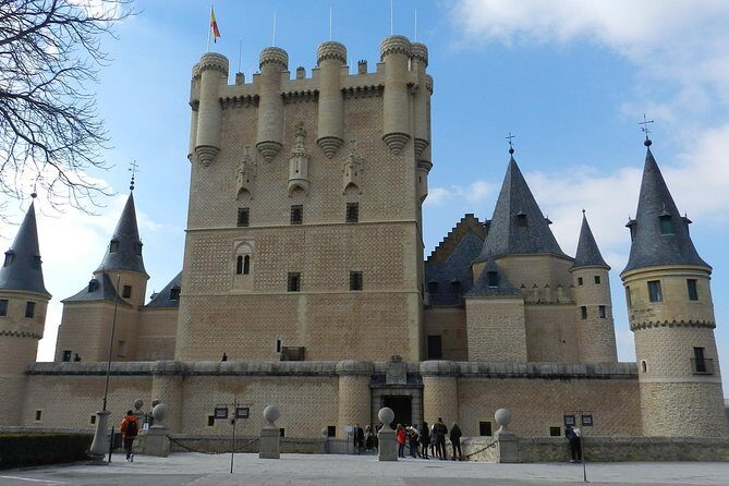 Toledo and Segovia Private Tour with Pick-up from Madrid - Meeting Point in Madrid and How Pickup Really Works