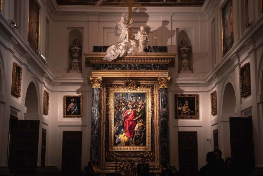 Toledo: Cathedral Tour with a Local Guide - The Chapel of the Treasure: Seeing the Monstrance of Arfe Close Up