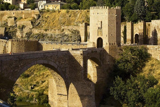 Toledo Half-Day Tour with St Tome Church & Synagoge from Madrid - The Drive With Wi‑Fi and a Panoramic City Tour