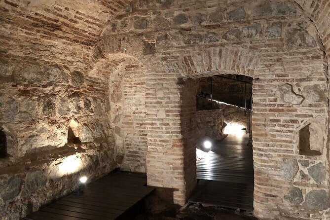 Underground Toledo Private Walking Tour with Official Local Guide - Stop 2: Las Termas Romanas de la Plaza de Amador de los Ríos